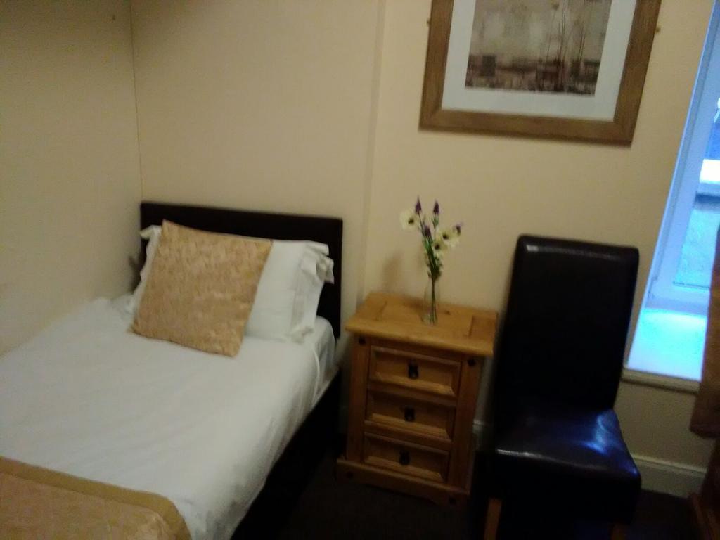 The Waverley Guest House Ίνβερνες Εξωτερικό φωτογραφία